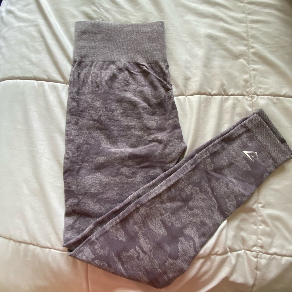 COPY - Gymshark camo leggings